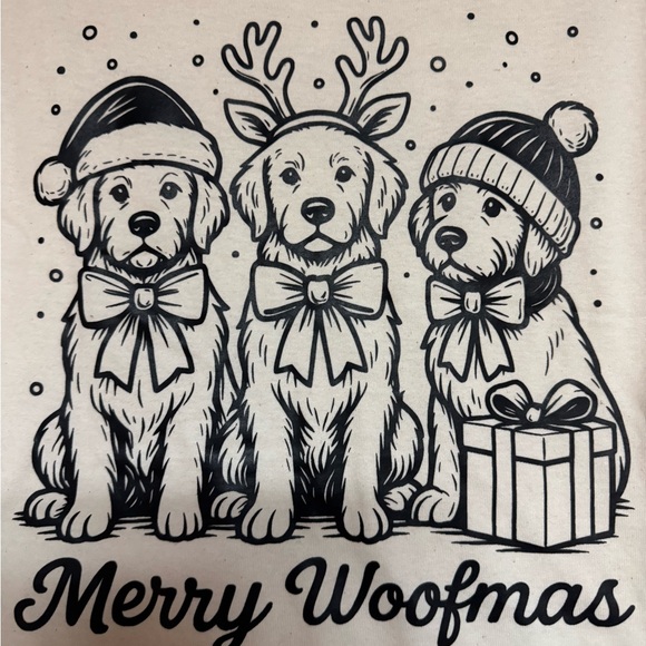 Gildan Tops - Gildan‎ Cream Tee with Black Holiday Puppy Trio